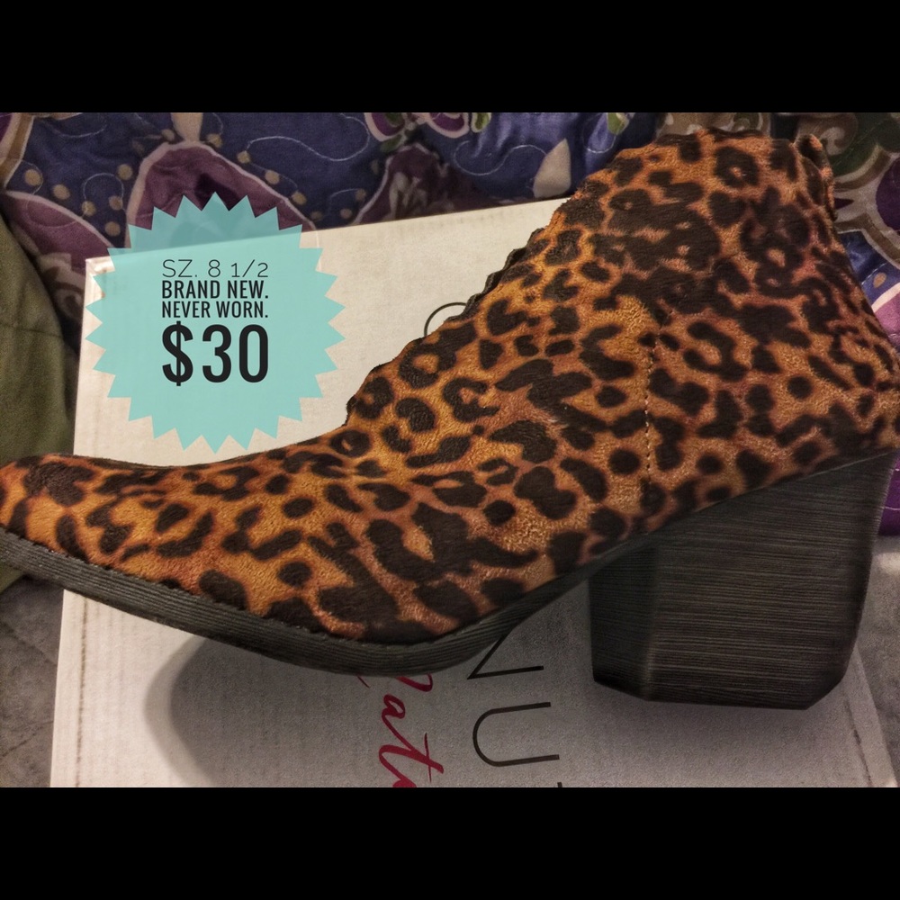 Booties sz 8 1/2